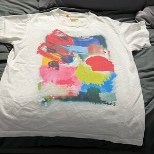 Men’s Gallery Dept. tee in excellent condition size medium